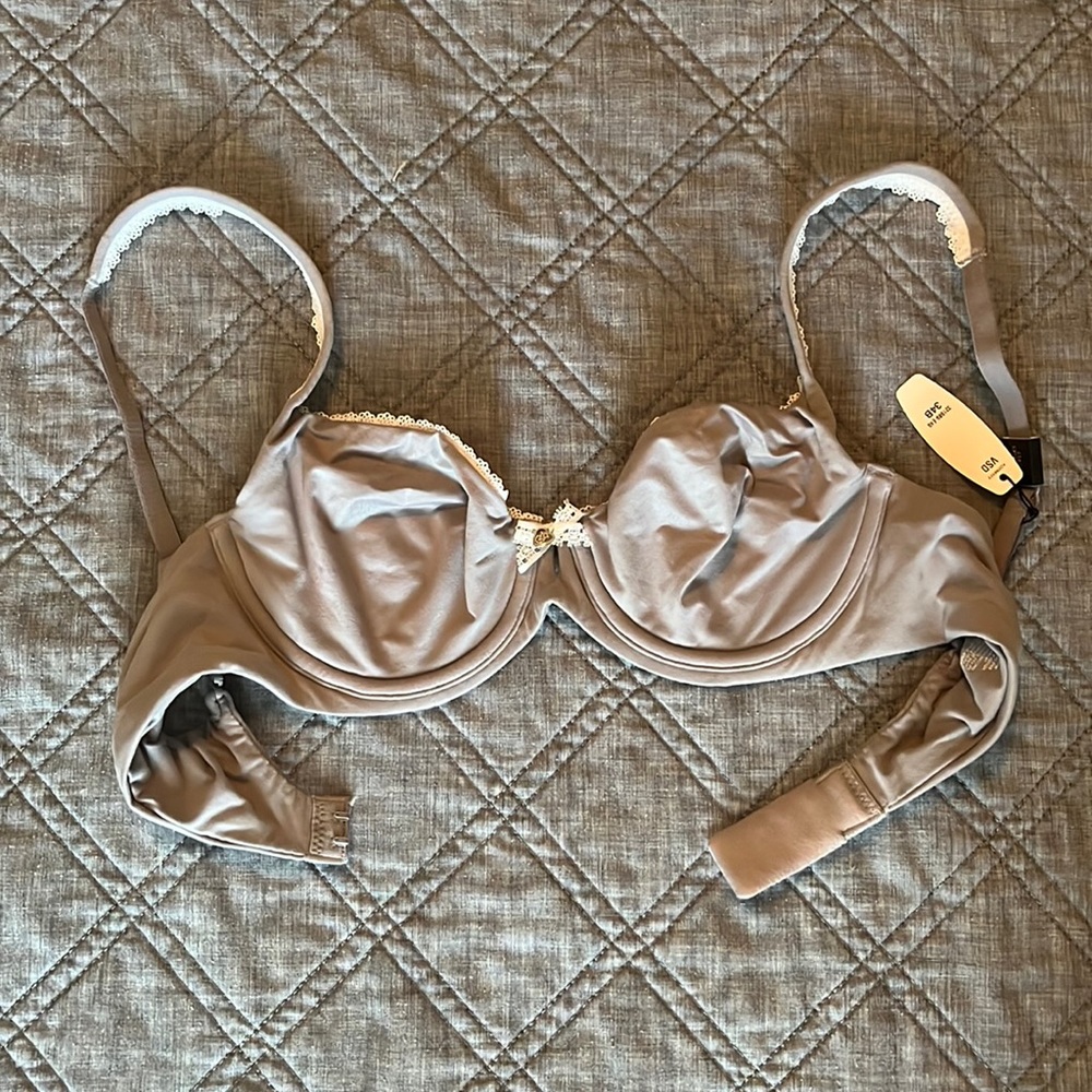 Victoria’s Secret- Bra